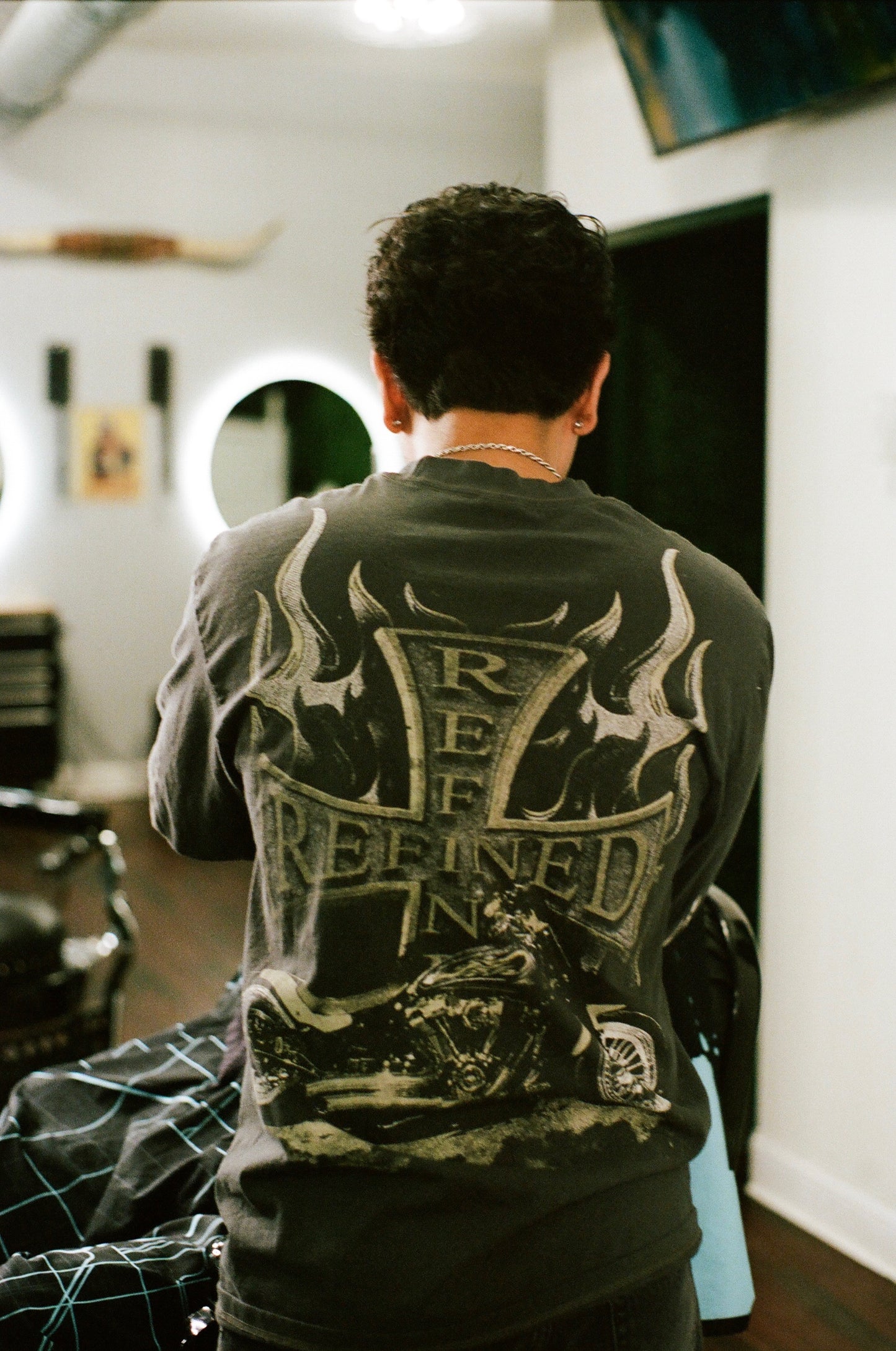 Refined Long-sleeve